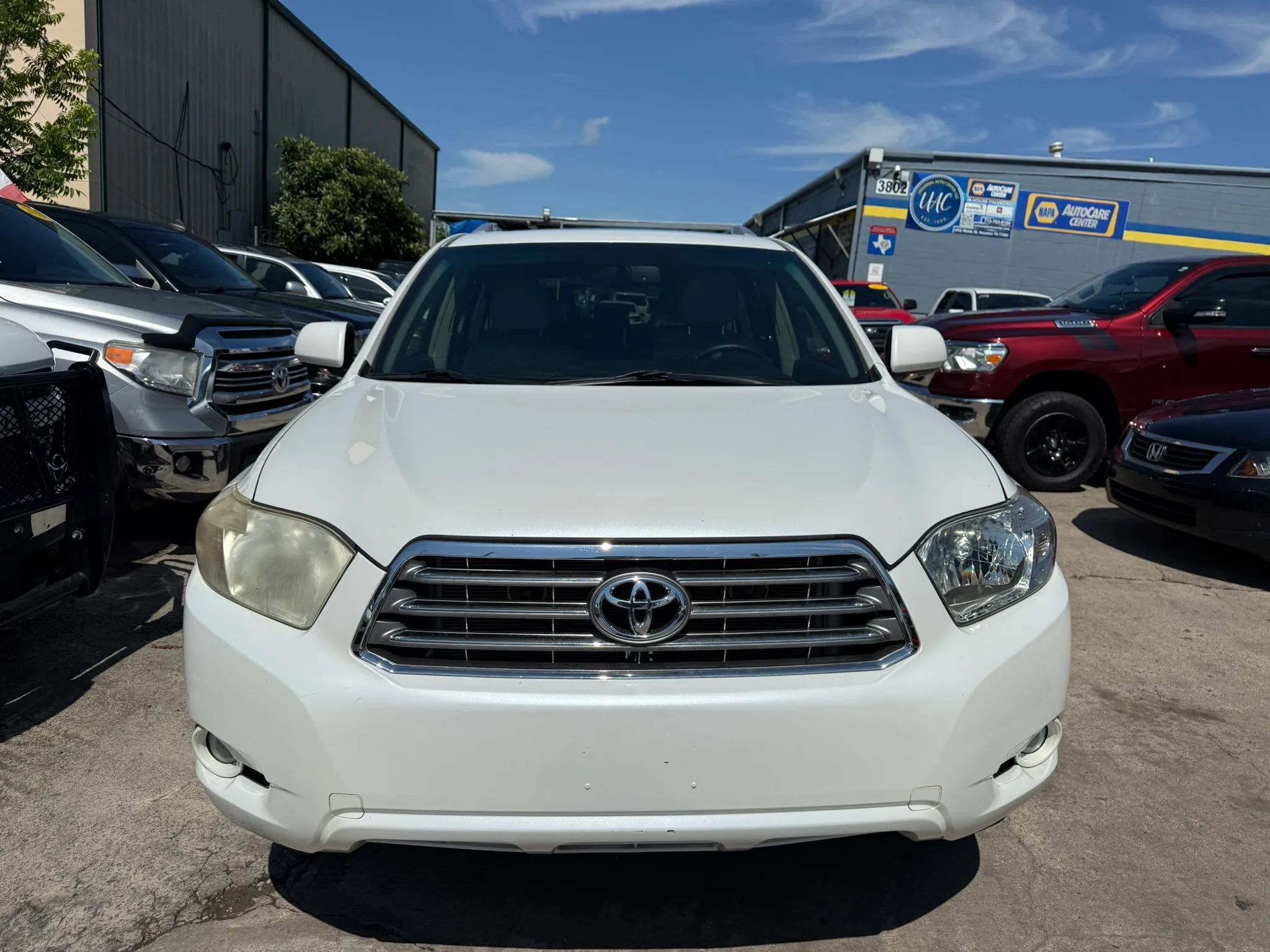 Used 2009 Toyota Highlander Limited FWD image 2