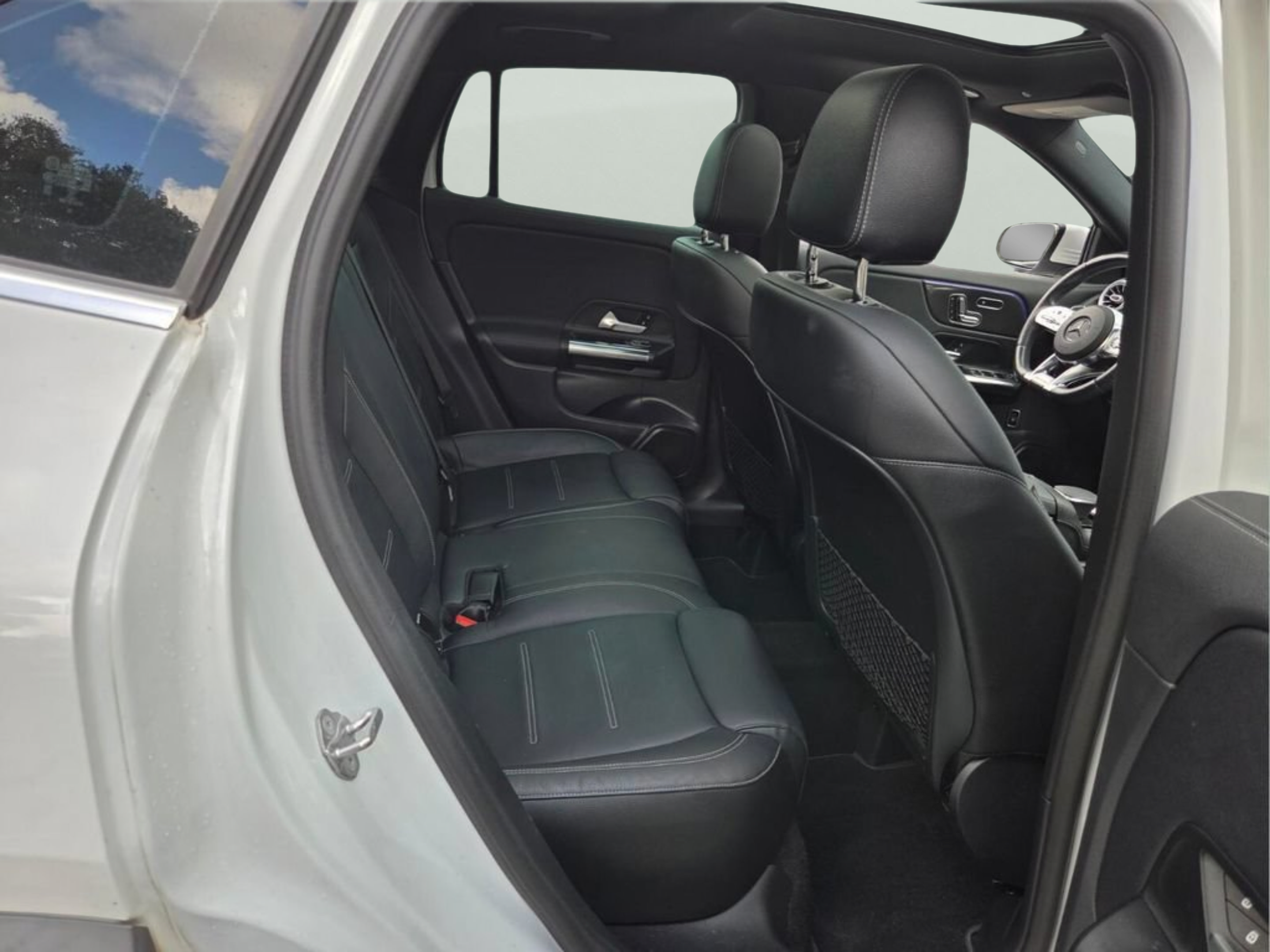 Used 2021 Mercedes-Benz GLA 35 AMG 4MATIC image 16