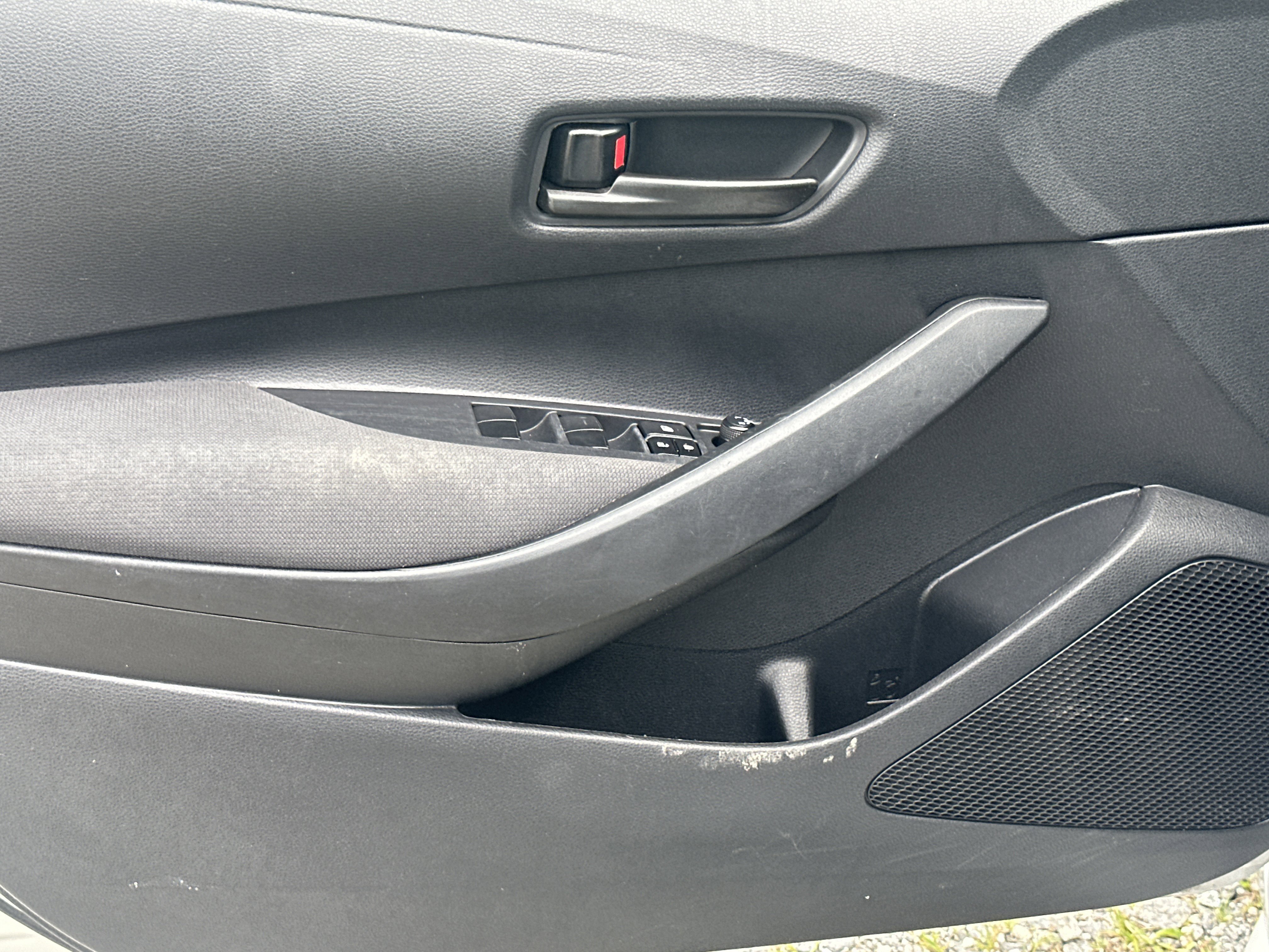 Used 2023 Toyota Corolla LE FWD image 10