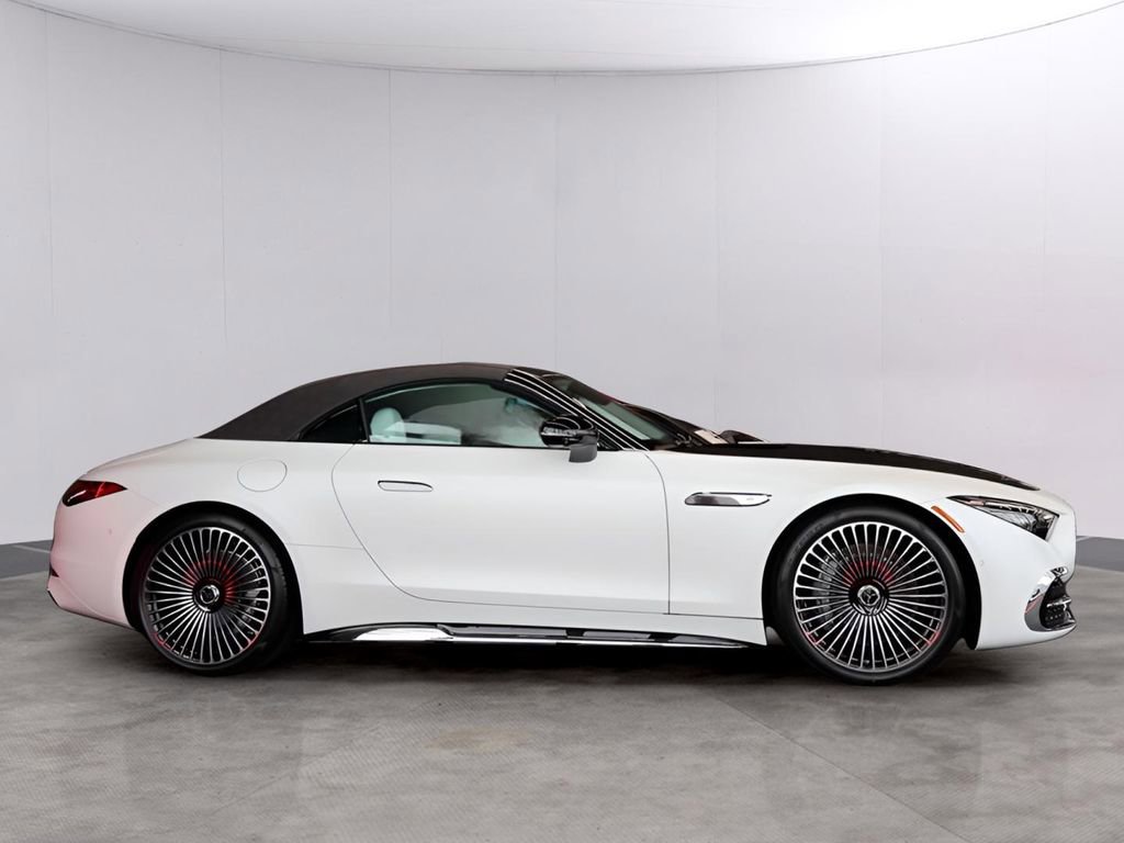 New 2026 Mercedes-Benz Maybach SL 680 image 4