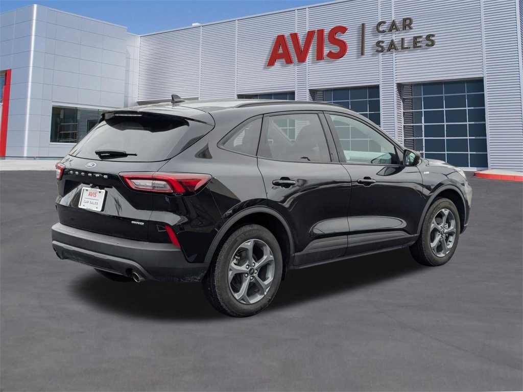 Used 2025 Ford Escape ST-Line image 6