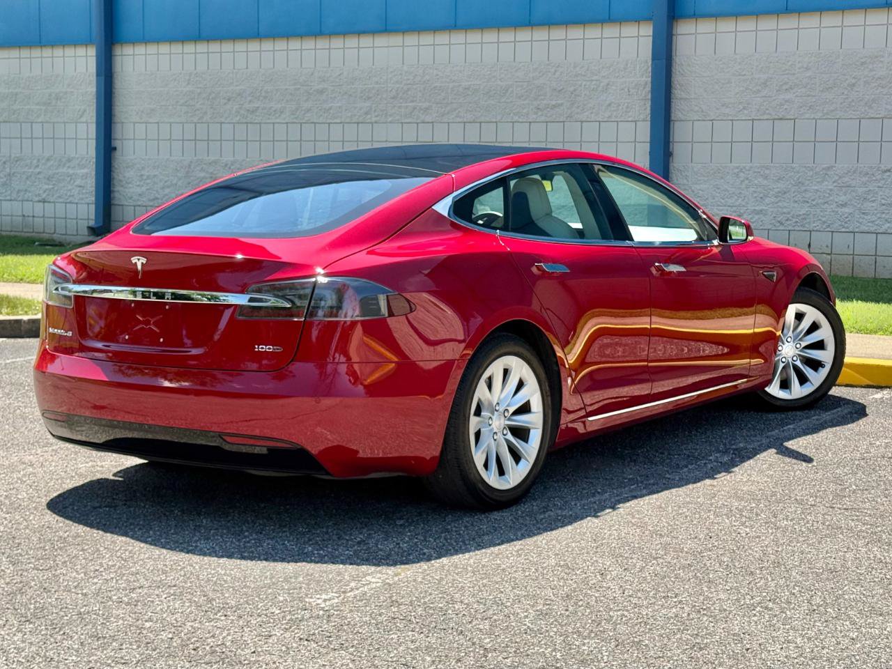 Used 2018 Tesla Model S 100D AWD/4WD image 7