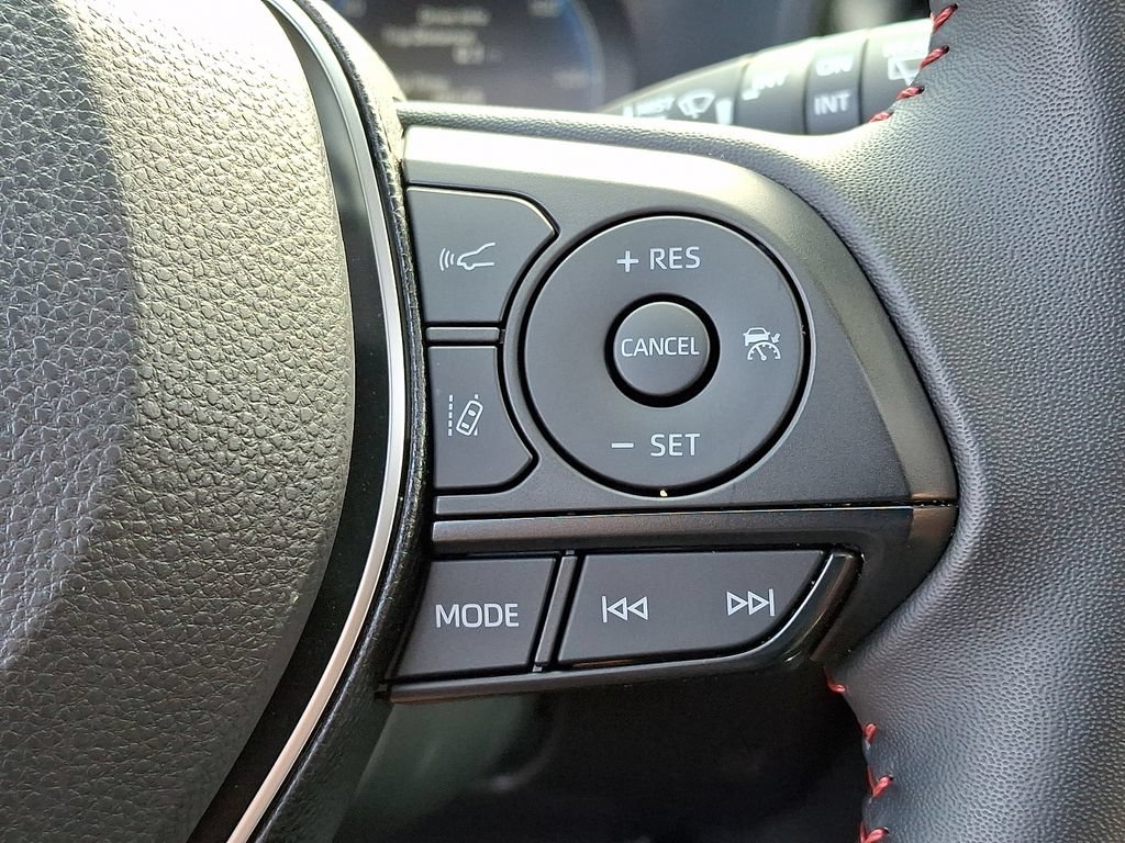 Certified 2025 Toyota RAV4 XSE AWD/4WD image 26