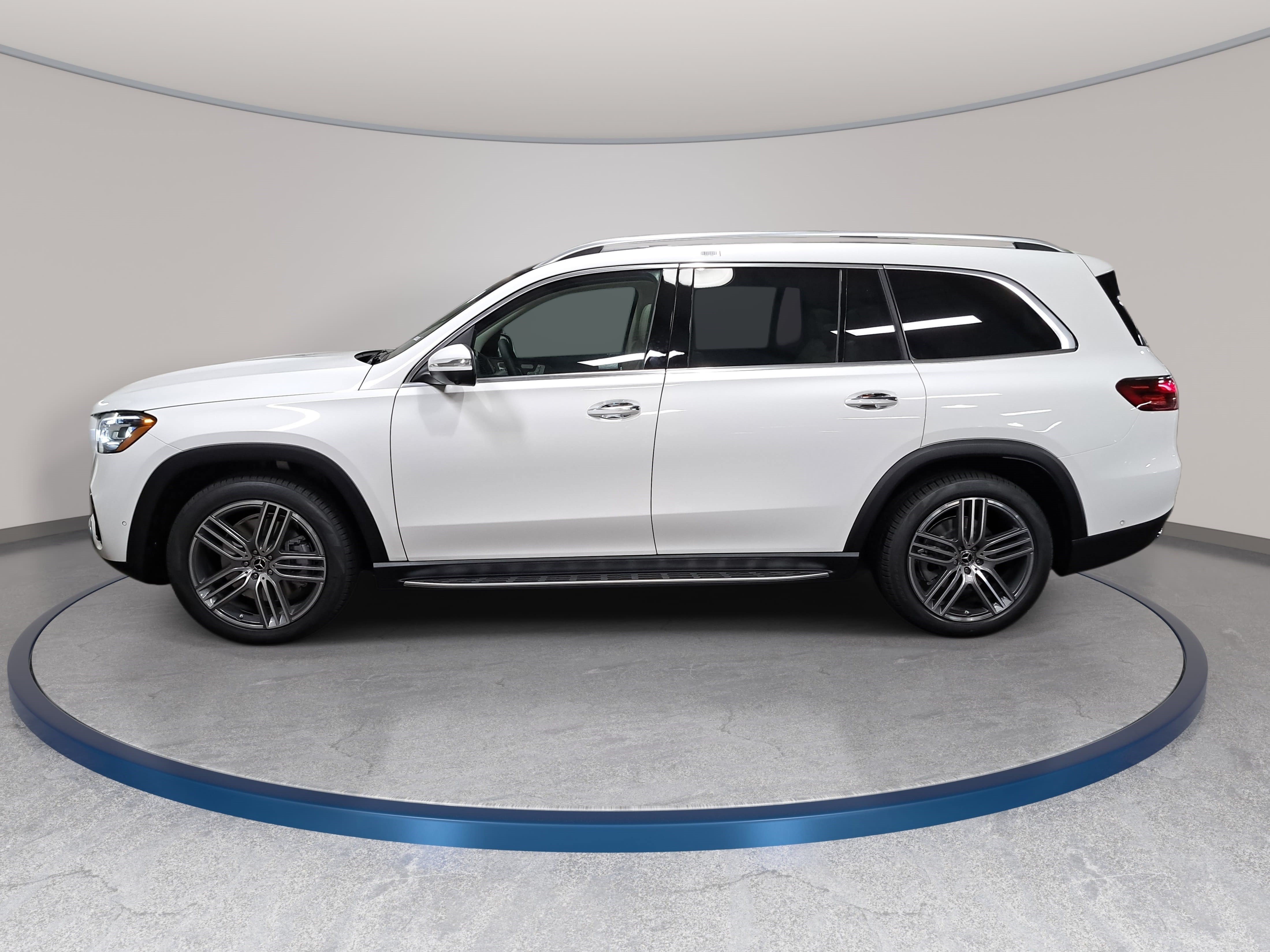 New 2026 Mercedes-Benz GLS 450 4MATIC image 8