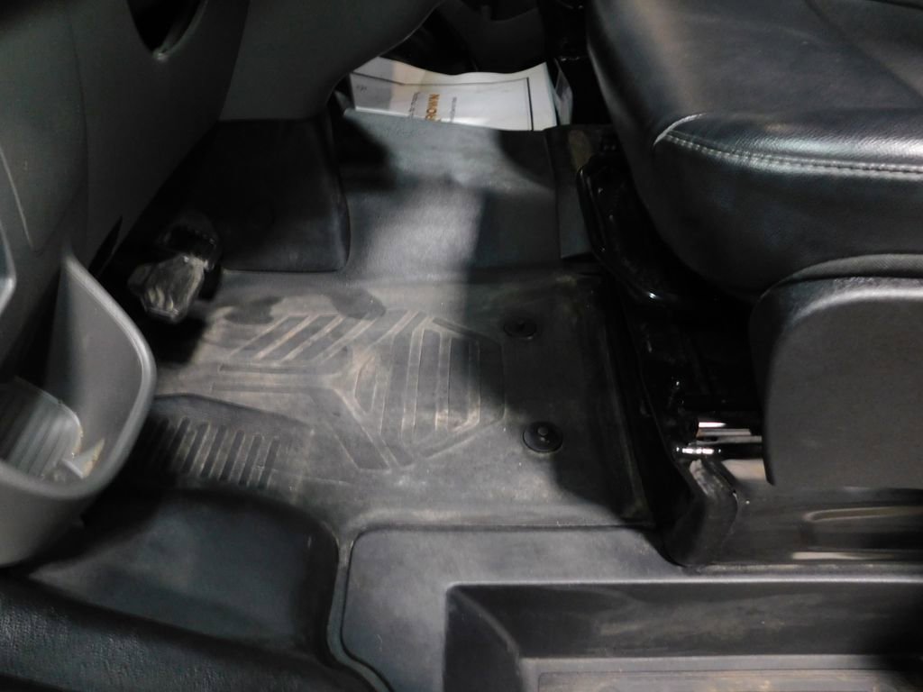 Used 2024 Ford Transit 250 148 High Roof Extended AWD w/ Load Area Protection Package image 28