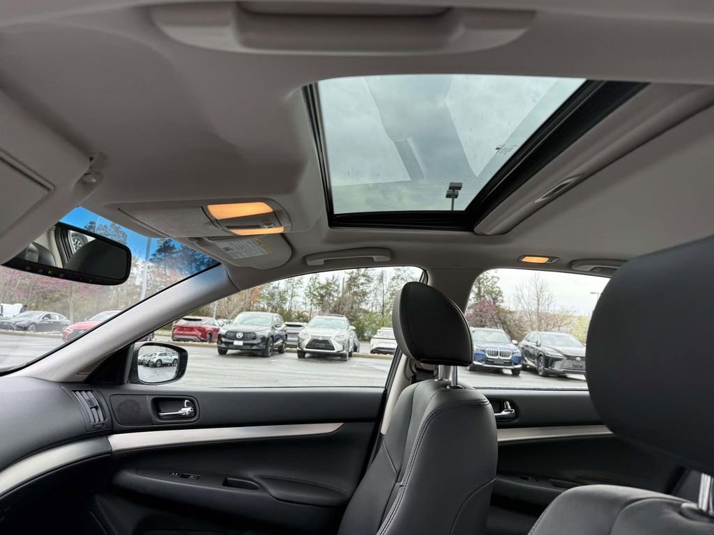 Used 2015 INFINITI Q40 AWD w/ Navigation Package image 20