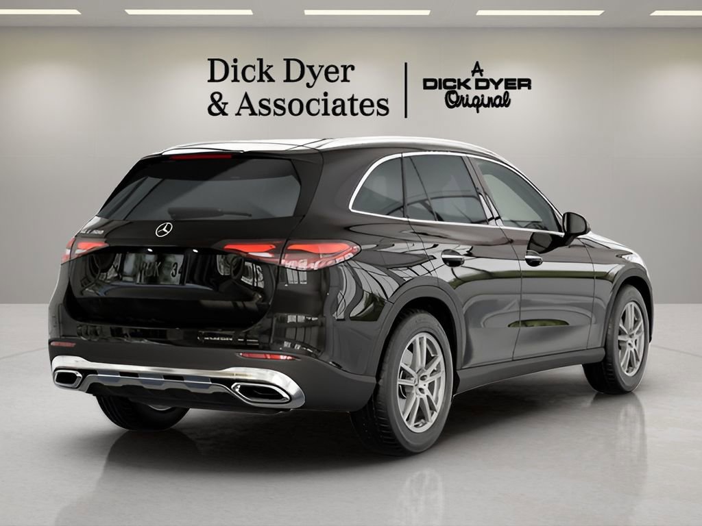 Used 2025 Mercedes-Benz GLC 300 GLC 300 image 11