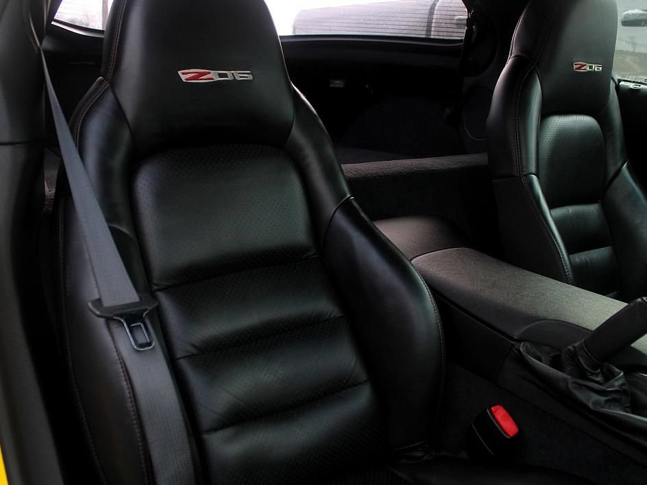 Used 2009 Chevrolet Corvette Z06 w/ Preferred Equipment Group RWD image 33