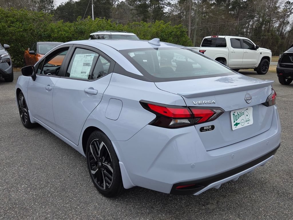 New 2025 Nissan Versa SR w/ Trunk Package FWD image 8