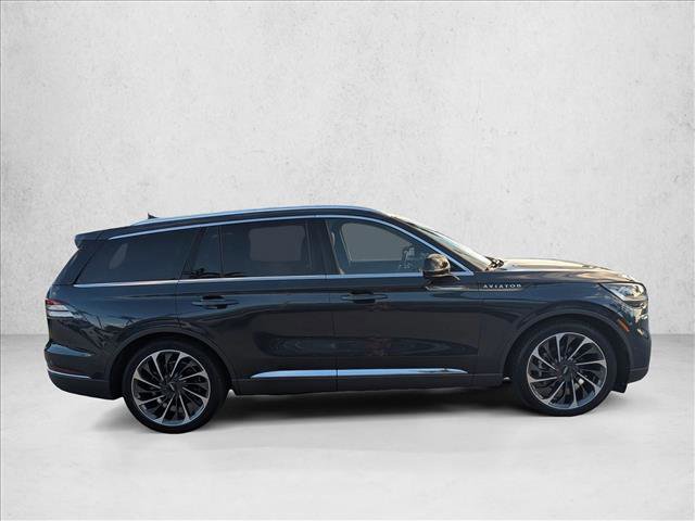 Used 2024 Lincoln Aviator Reserve w/ Equipment Group 201A image 4