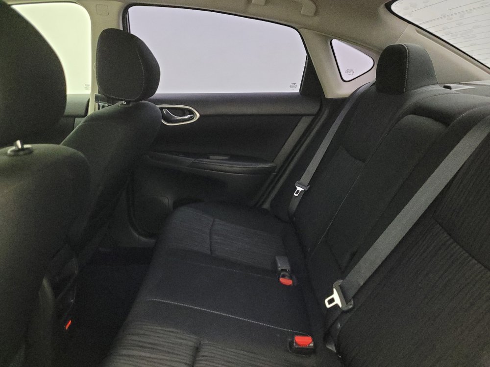 Used 2019 Nissan Sentra SV FWD image 18