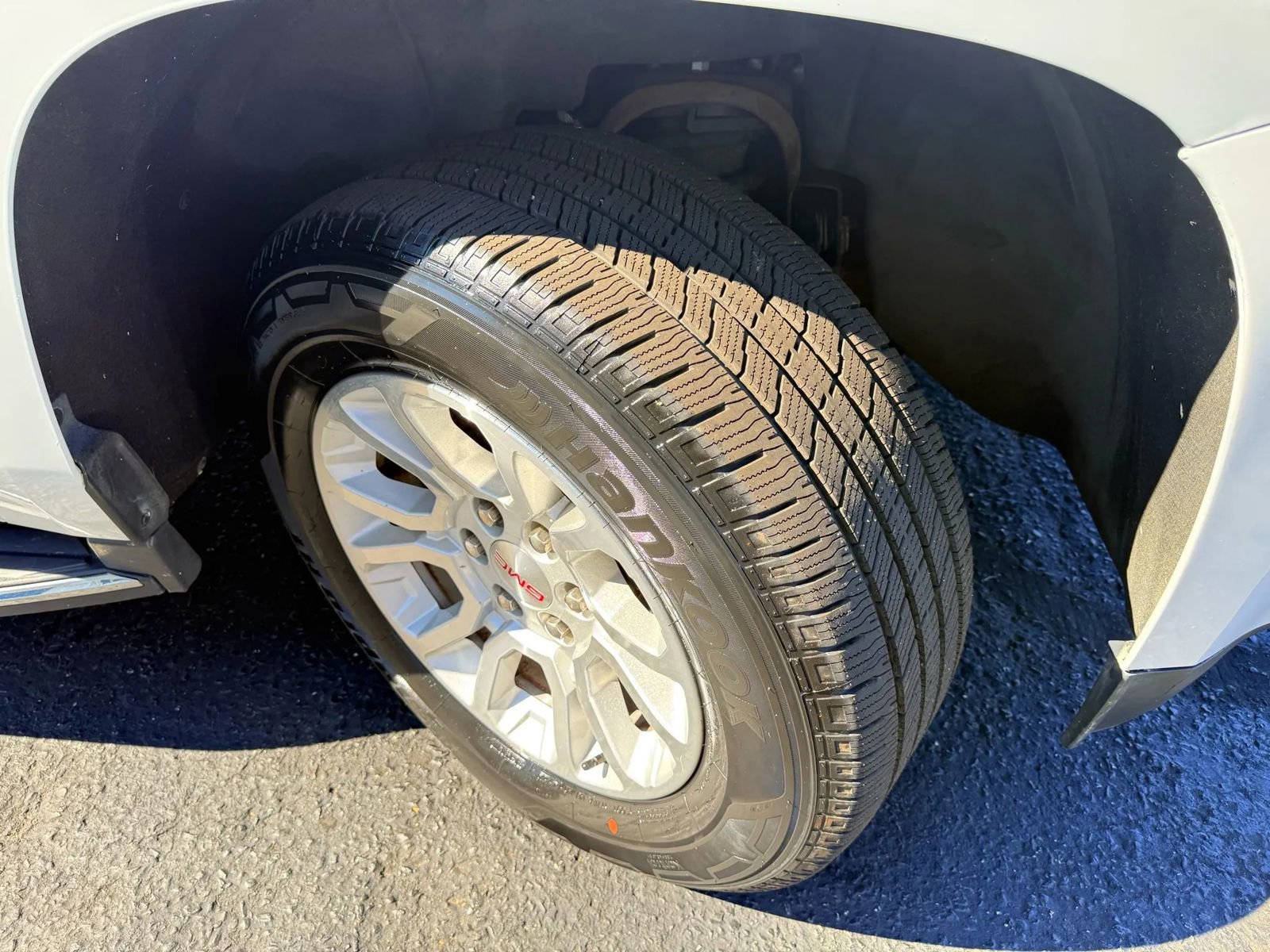 Used 2019 GMC Yukon XL SLT image 61