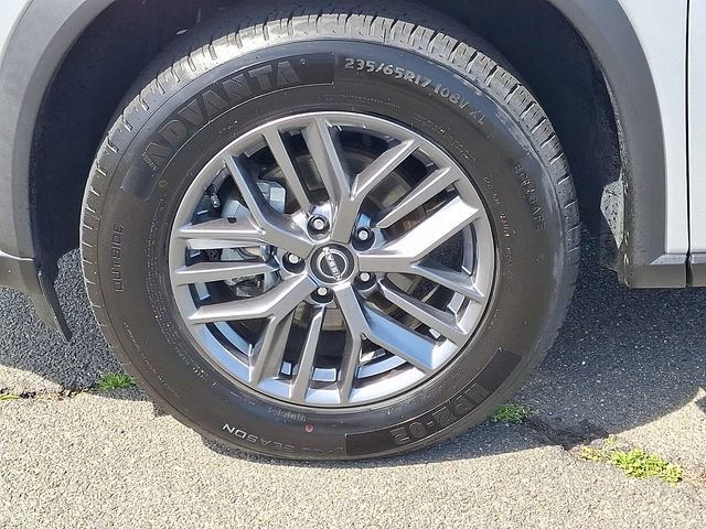 Used 2024 Nissan Rogue S image 8