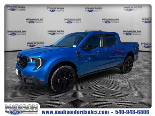 New 2025 Ford Maverick Lariat w/ Black Appearance Package