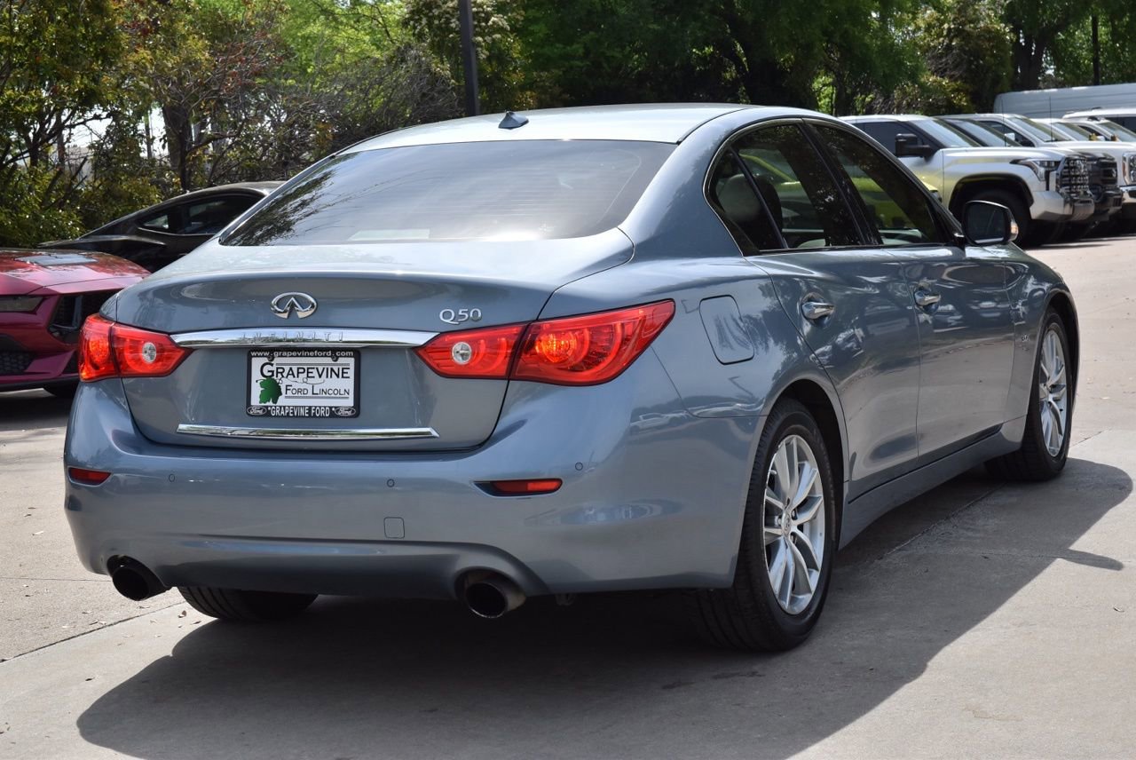 Used 2016 INFINITI Q50 3.0t Premium w/ Driver Assistance Package image 8