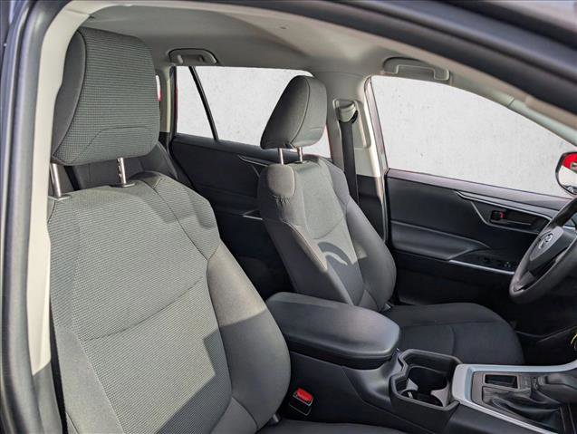 Used 2021 Toyota RAV4 LE image 19