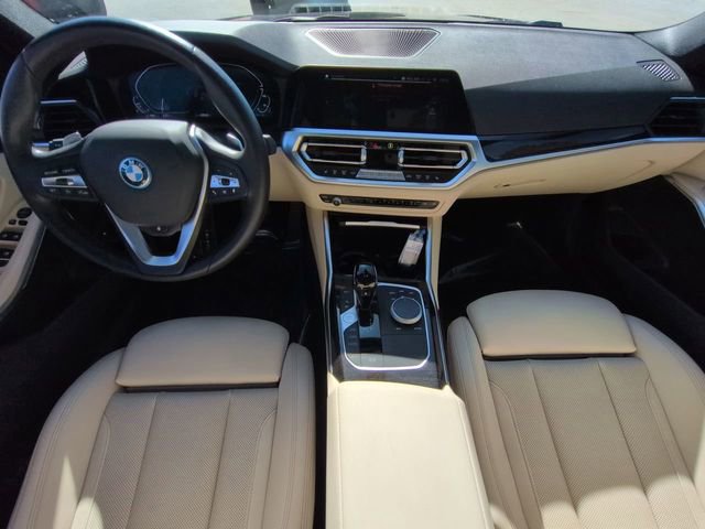 Used 2022 BMW 330e xDrive w/ Premium Package image 15