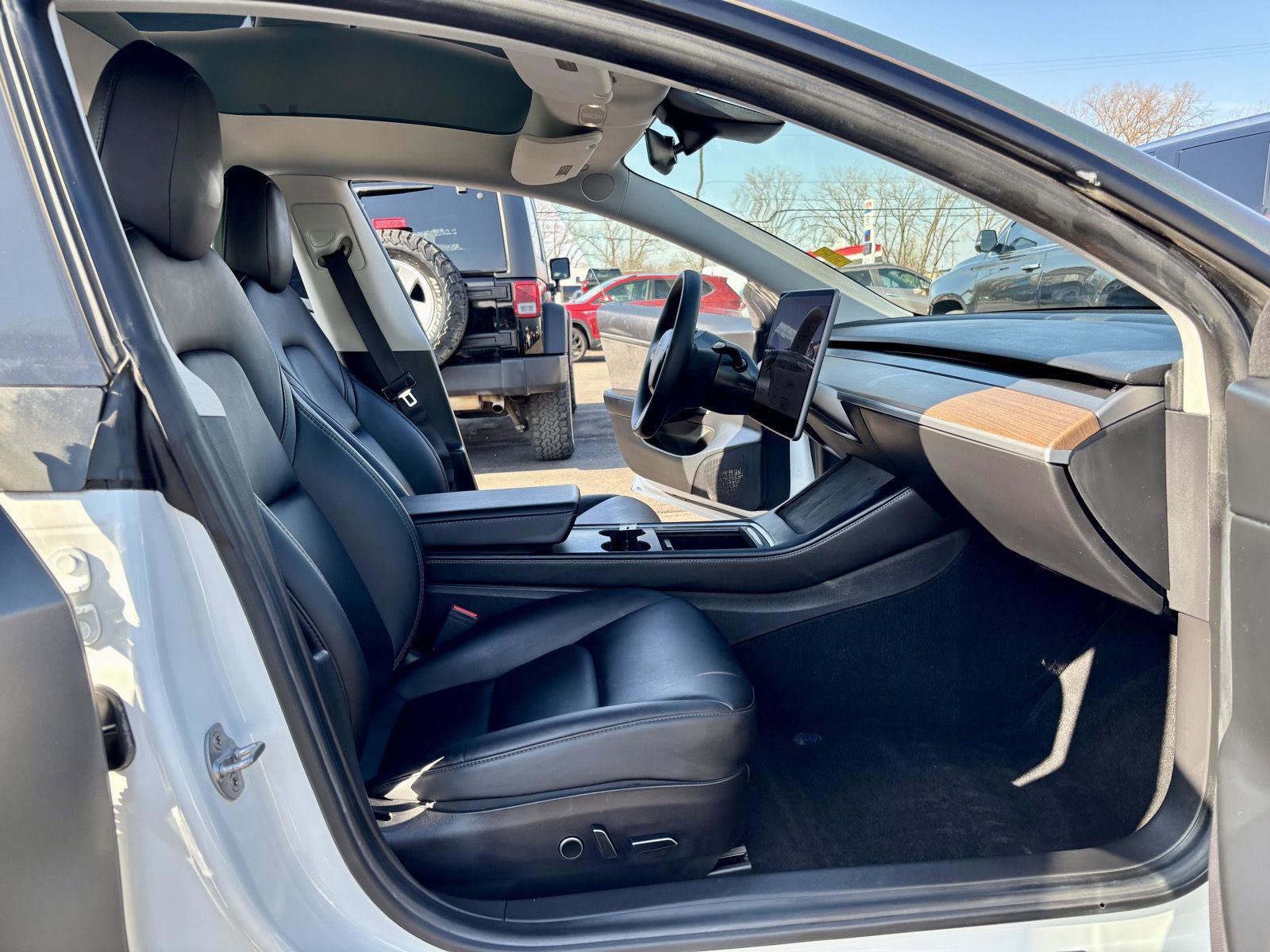 Used 2021 Tesla Model 3 Long Range AWD/4WD image 7