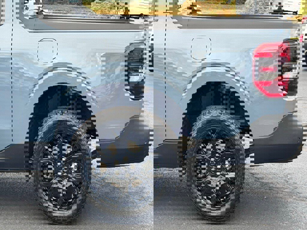 New 2025 Ford Maverick XLT w/ Black Appearance Package image 34