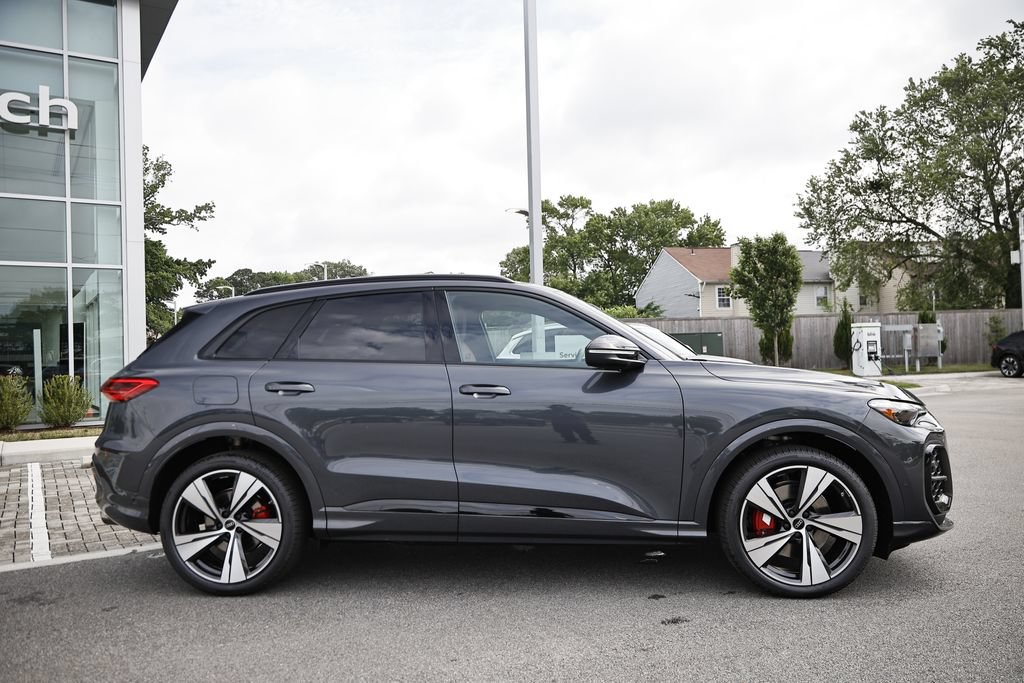 New 2026 Audi SQ5 Premium Plus AWD/4WD image 4