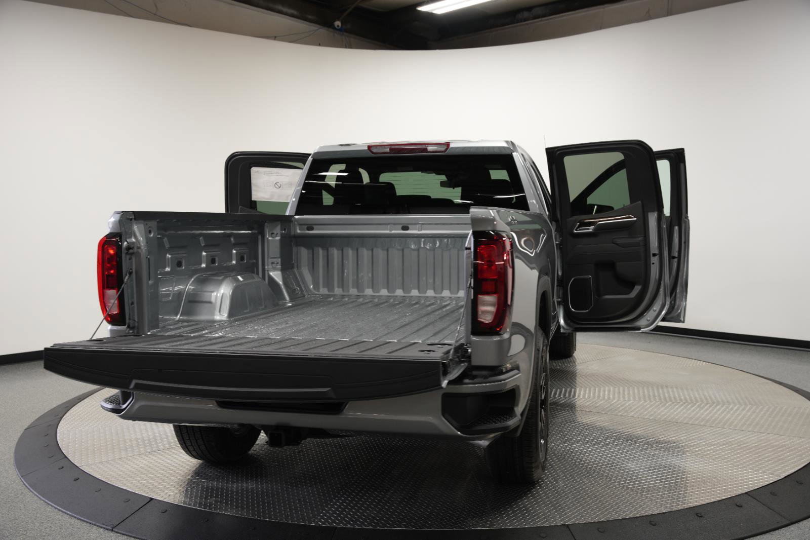 New 2026 GMC Sierra 1500 Elevation image 10