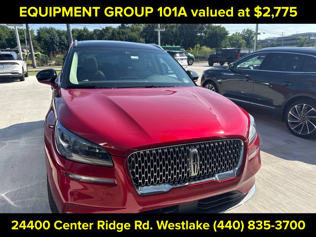 Used 2022 Lincoln Corsair AWD w/ Premium Package image 4