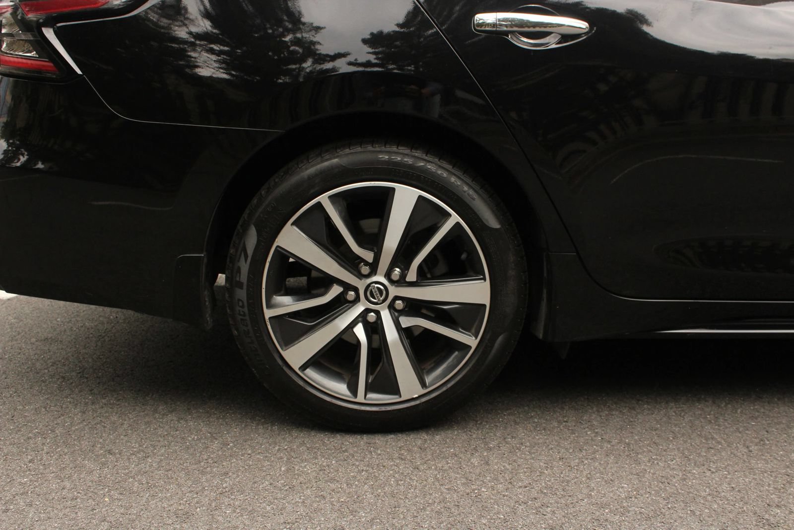 Used 2019 Nissan Maxima 3.5 SV w/ Floor Mat Group FWD image 5