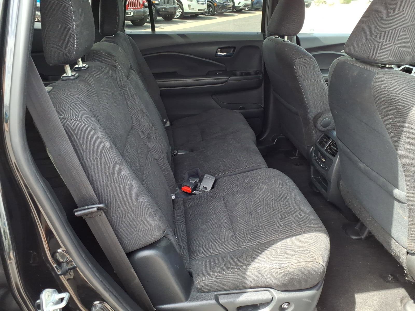 Used 2022 Honda Pilot Sport image 12