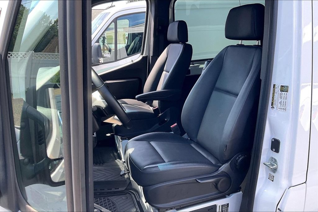 Used 2026 Mercedes-Benz Sprinter 2500 image 19