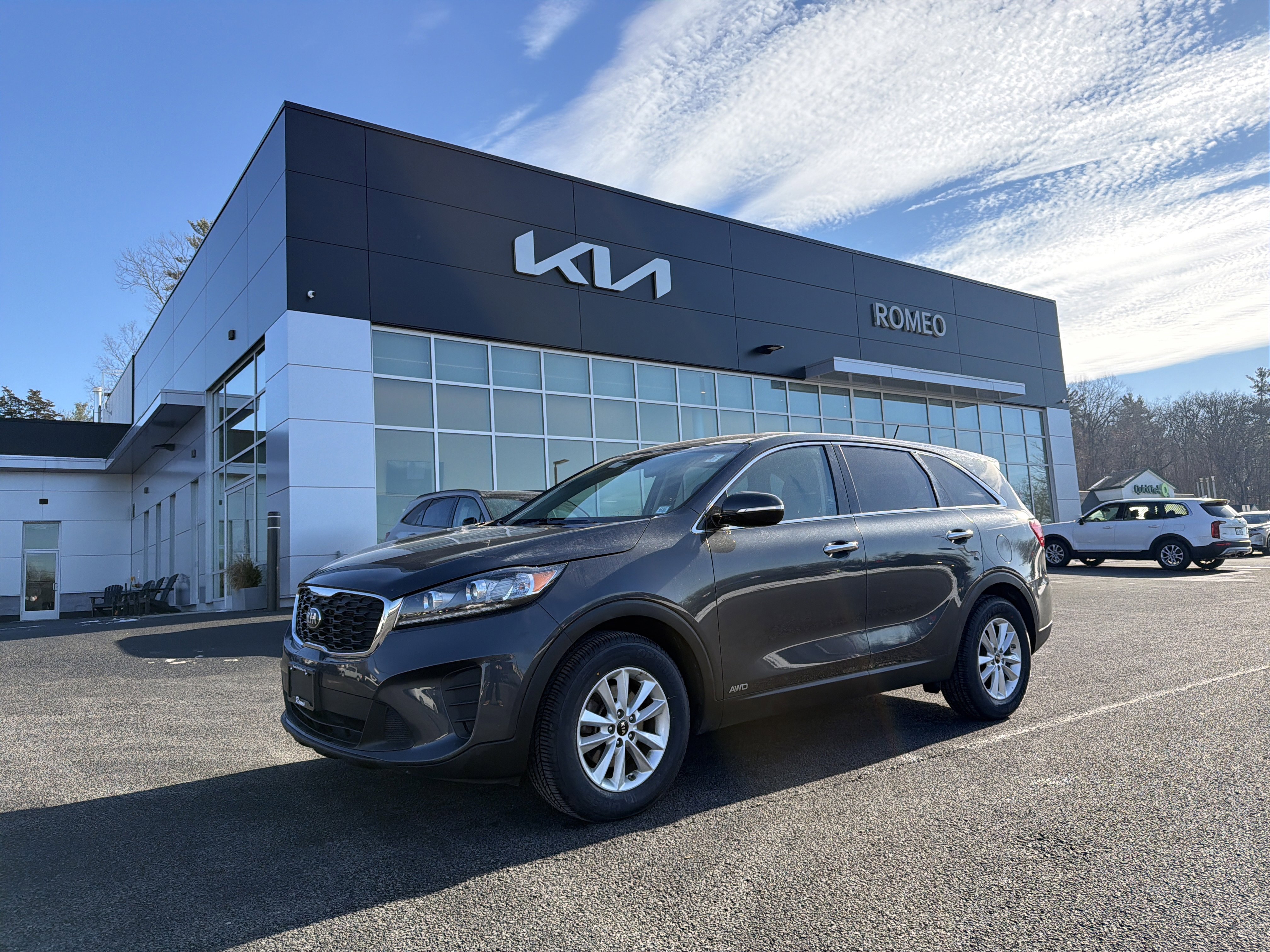 Used 2019 Kia Sorento LX image 1