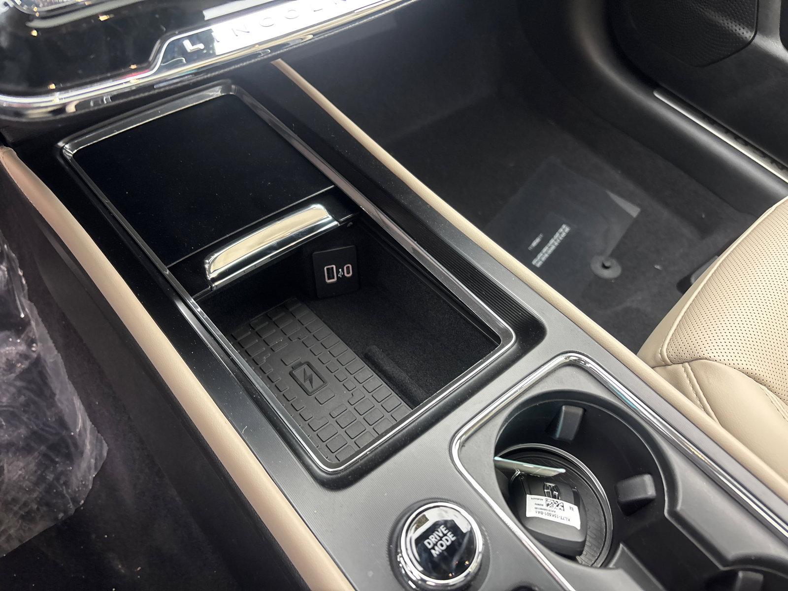 New 2026 Lincoln Corsair Premiere image 23