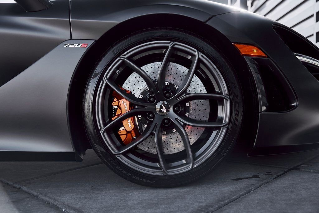 Used 2020 McLaren 720S Spider RWD image 26