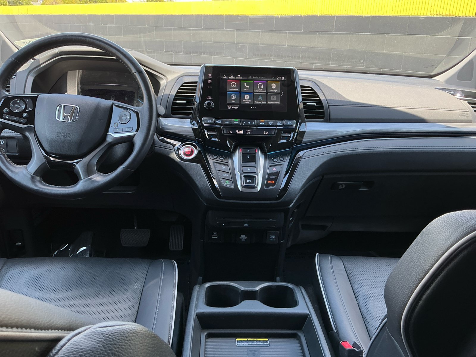 Used 2023 Honda Odyssey Elite image 14