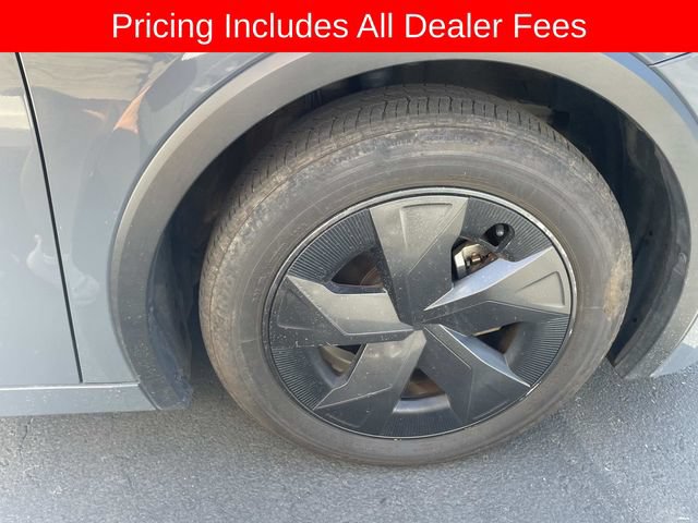 Used 2023 Toyota Prius LE FWD image 11