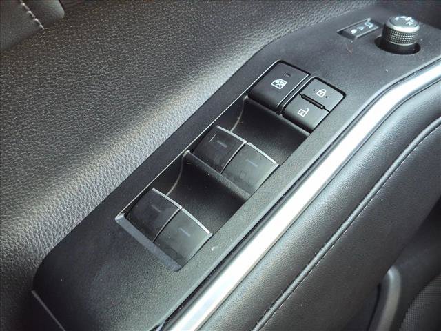 Certified 2025 Toyota Highlander Limited AWD/4WD image 12