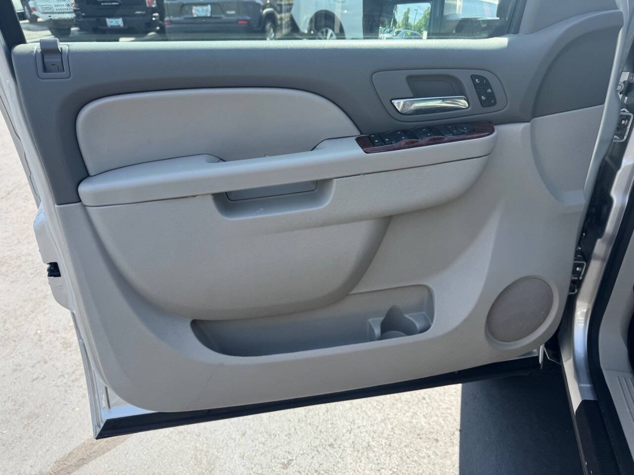Used 2014 Chevrolet Silverado 3500 LTZ AWD/4WD image 14