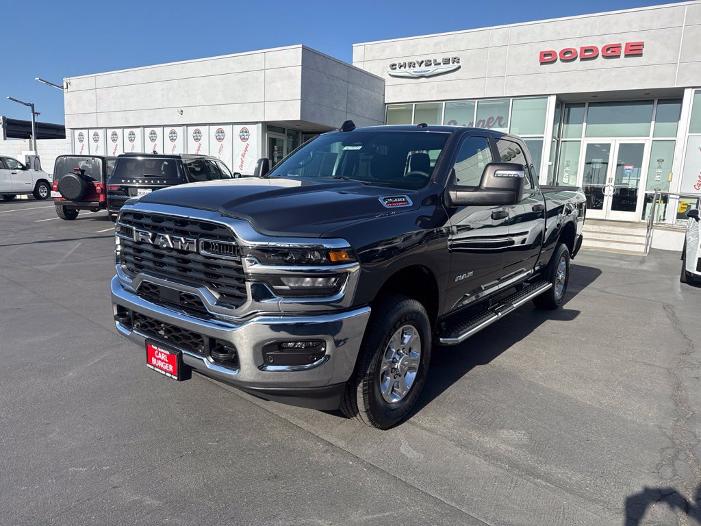 Certified 2026 RAM 2500 Big Horn AWD/4WD image 3
