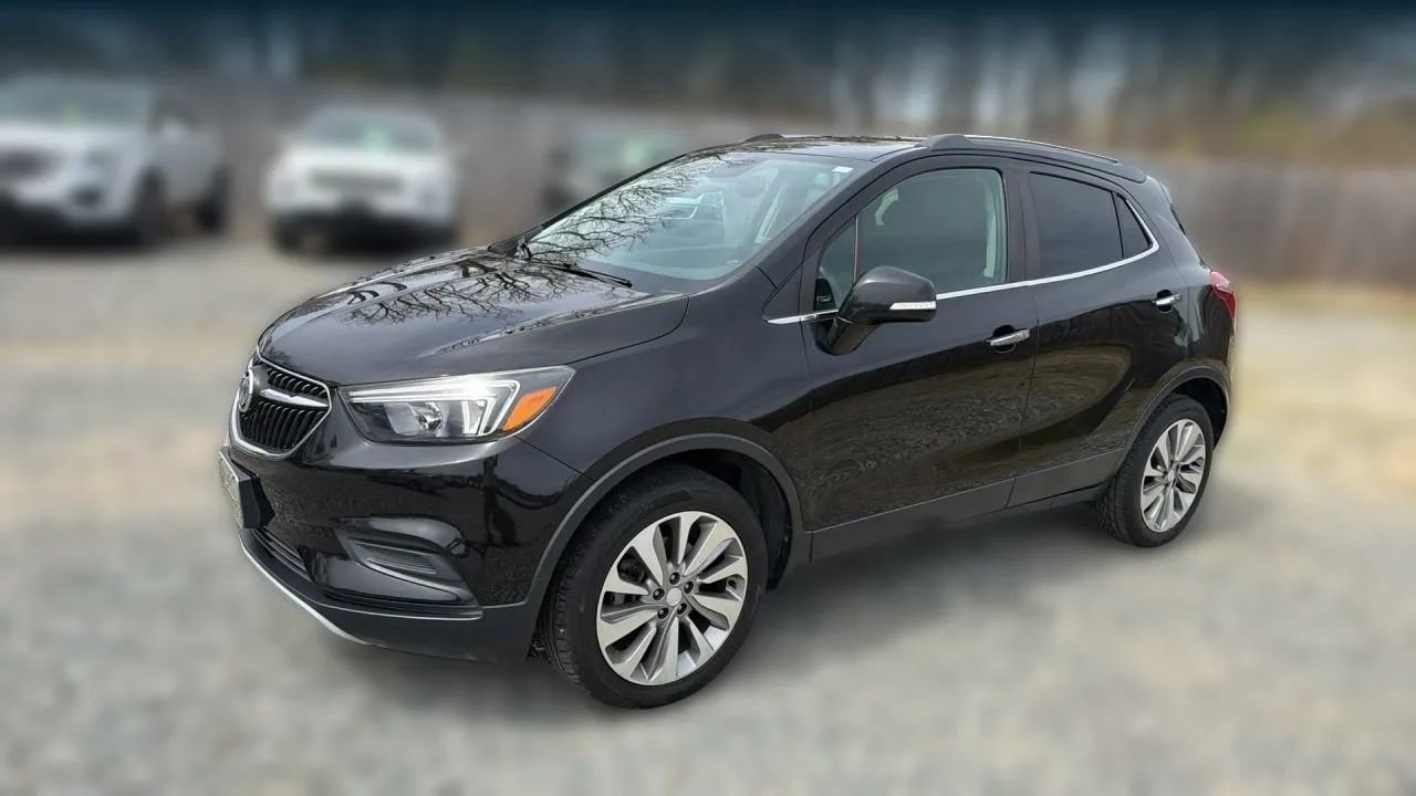 Used 2019 Buick Encore Preferred AWD/4WD image 2