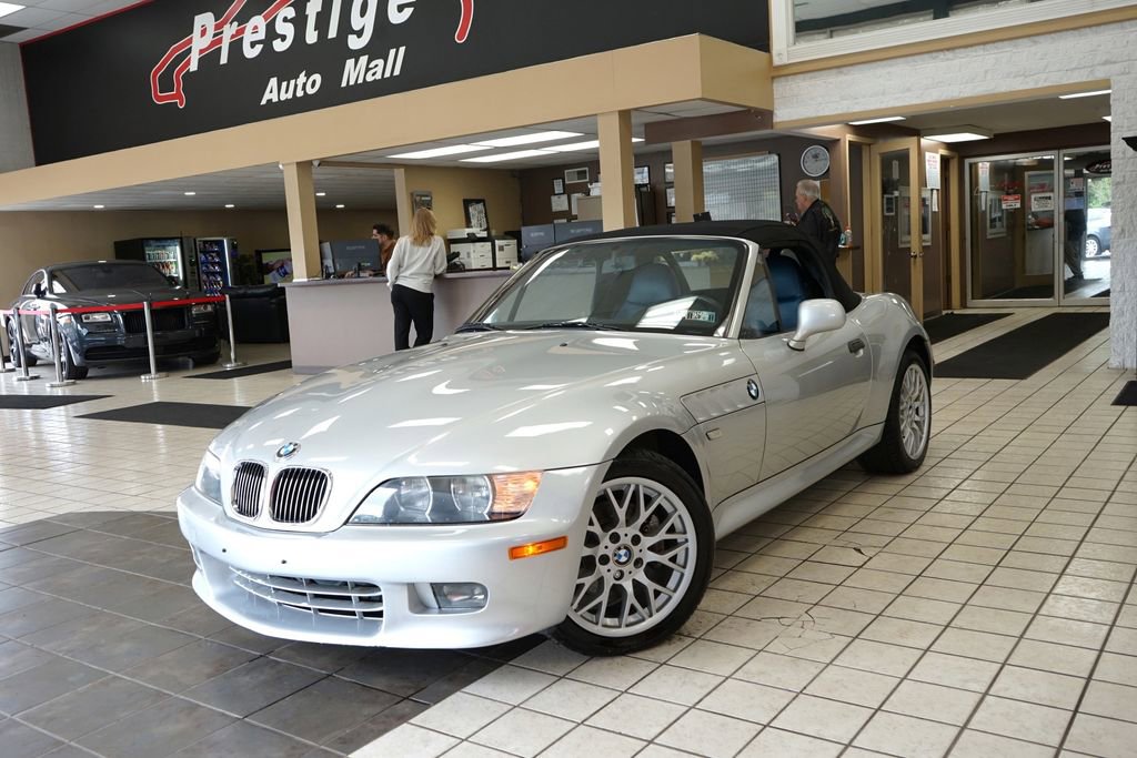 Used 2001 BMW Z3 3.0i RWD image 2