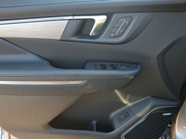 Used 2026 Buick Enclave Preferred w/ Power Package FWD image 9