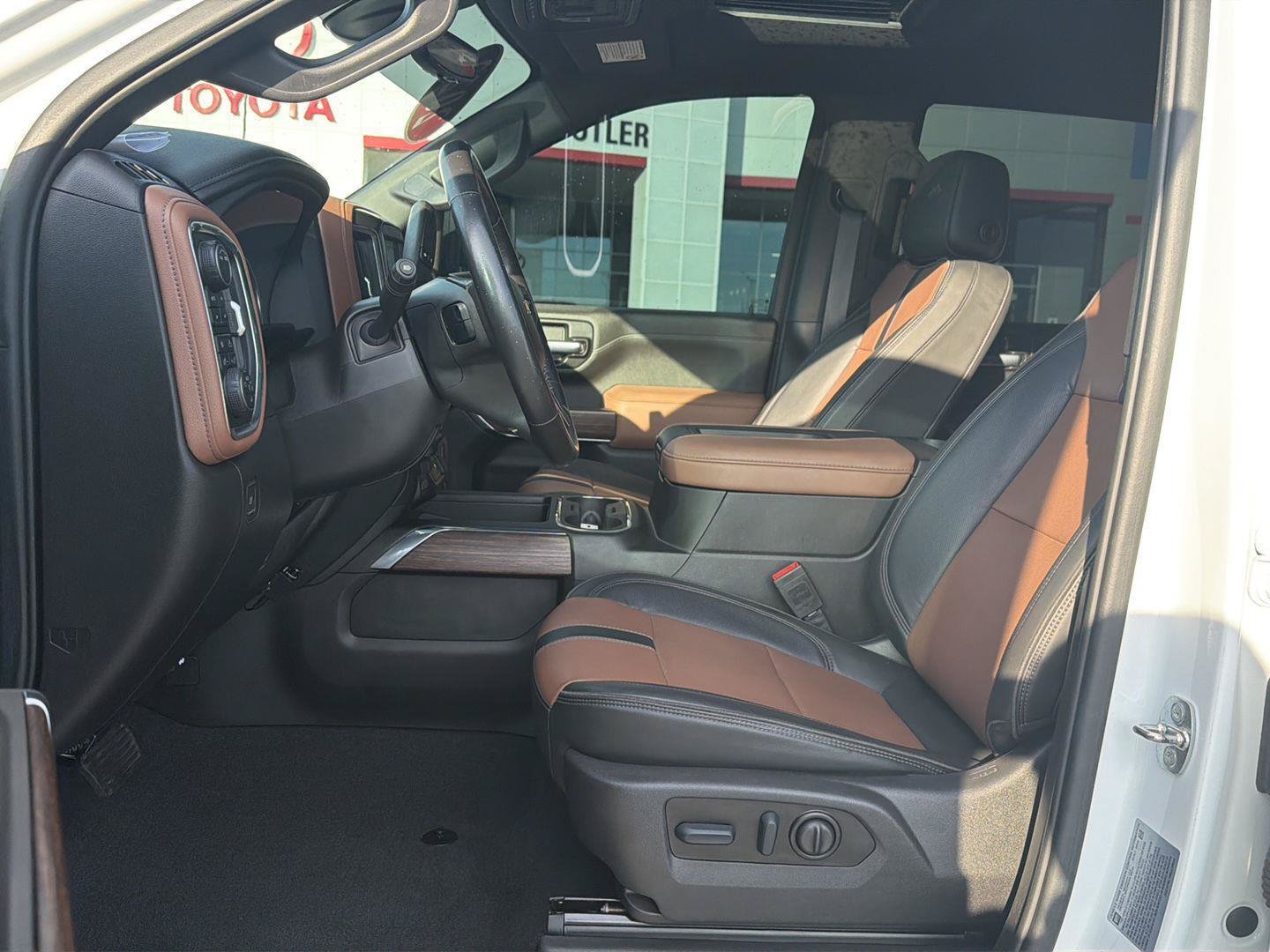 Used 2022 Chevrolet Silverado 2500 High Country AWD/4WD image 10