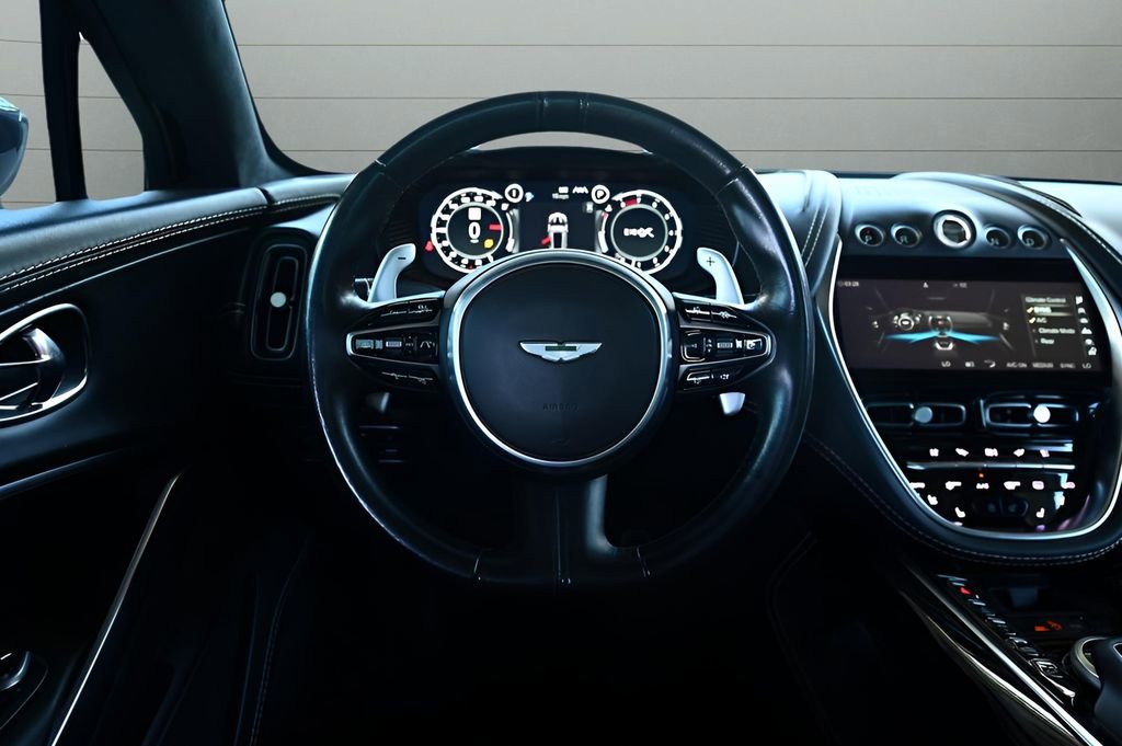 Used 2021 Aston Martin DBX AWD/4WD image 38