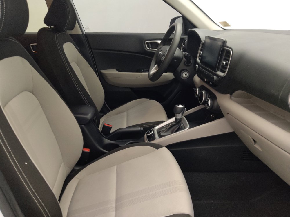 Used 2020 Hyundai Venue SEL FWD image 21
