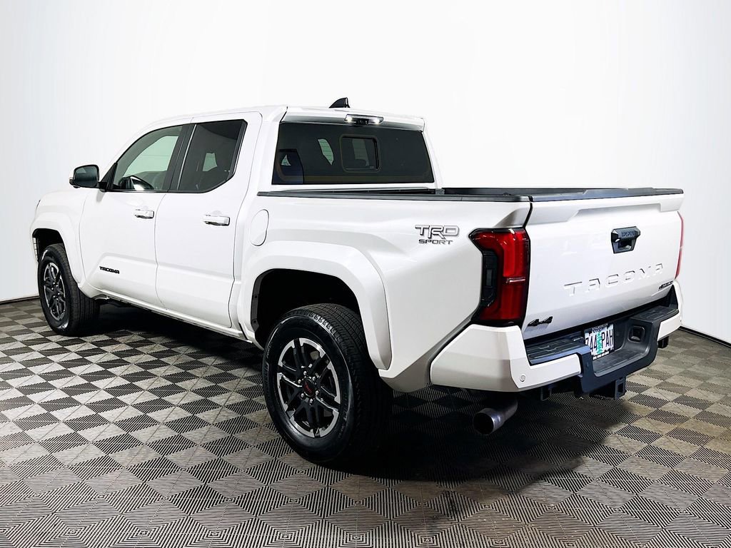 Certified 2024 Toyota Tacoma TRD Sport w/ TRD Sport Premium Package AWD/4WD image 6