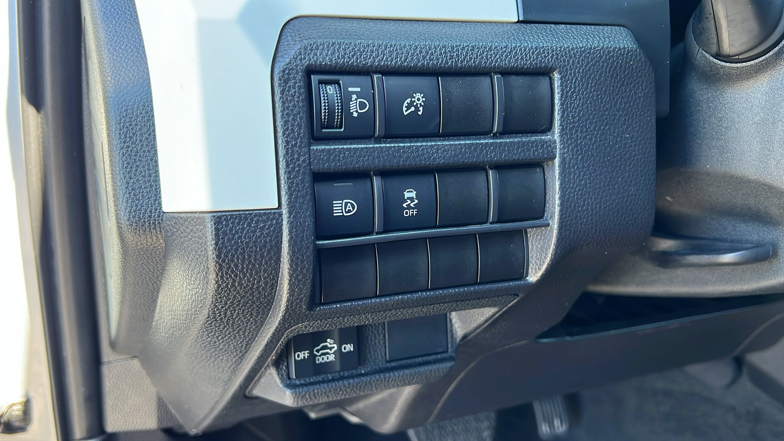 Used 2024 Toyota Tacoma TRD Off-Road AWD/4WD image 28