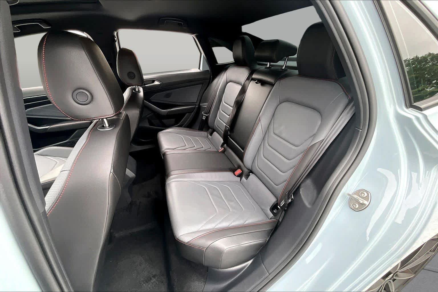 Used 2025 Volkswagen Jetta GLI Autobahn FWD image 20