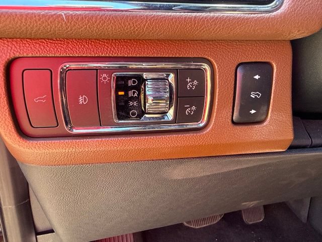Used 2023 Lincoln Navigator Reserve AWD/4WD image 32