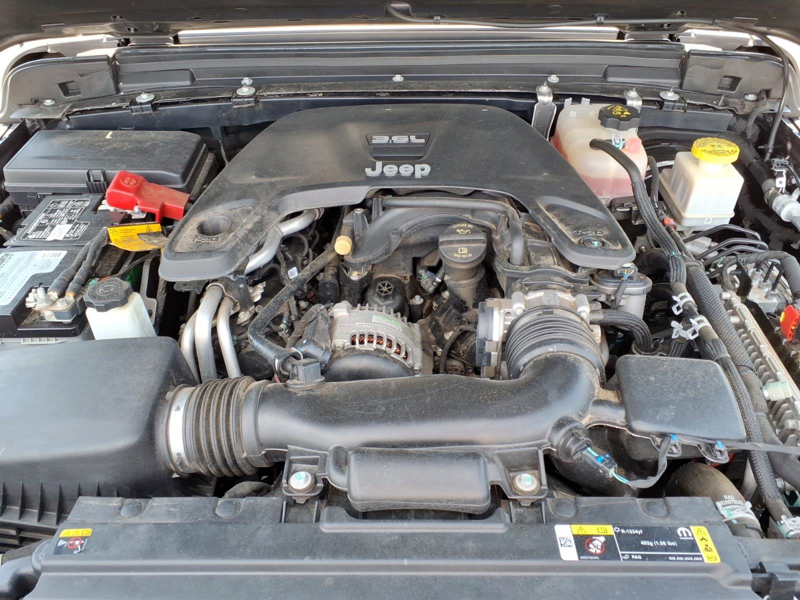 Used 2021 Jeep Gladiator Overland AWD/4WD image 11
