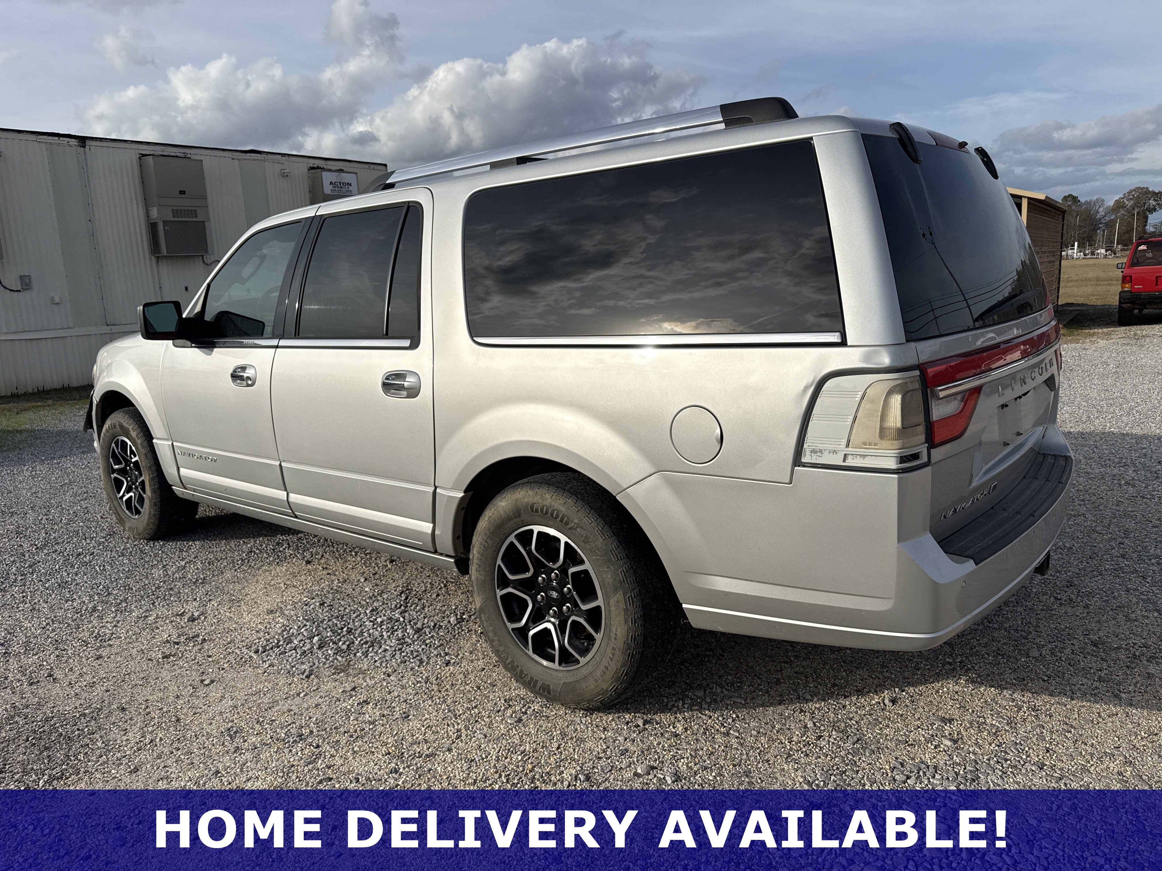 Used 2015 Lincoln Navigator L 2WD image 6
