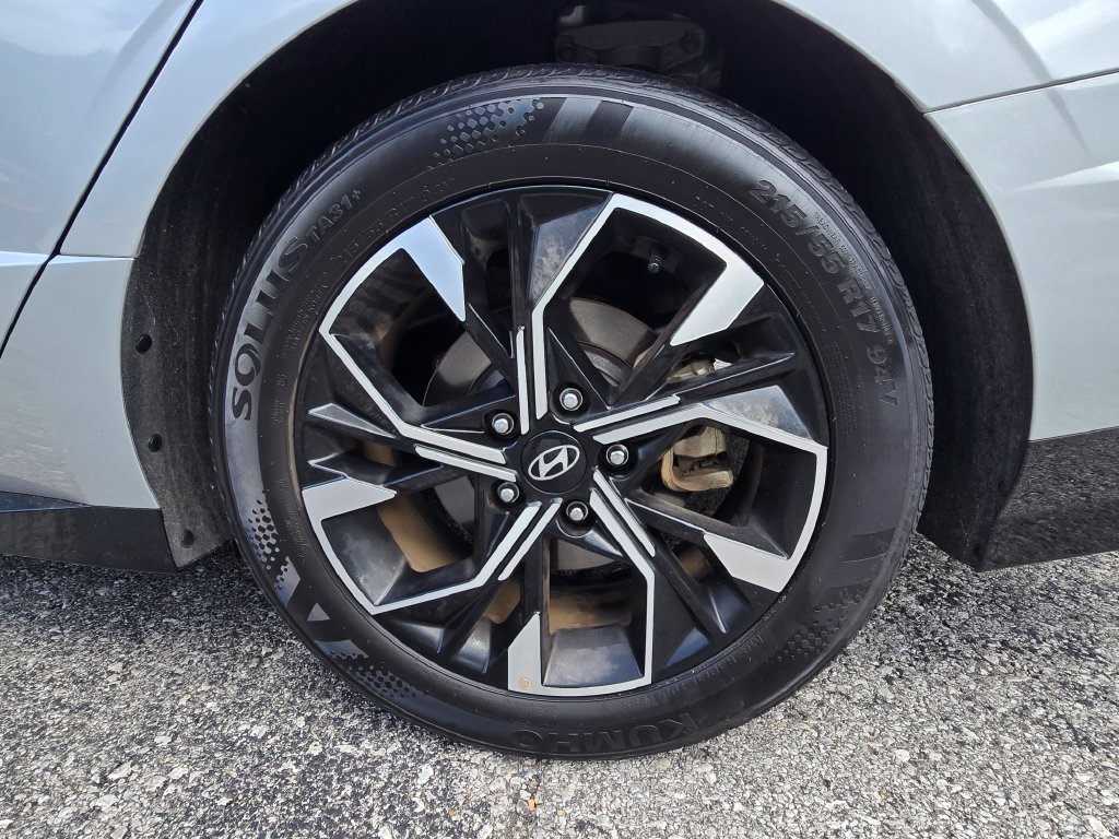 Used 2025 Hyundai Sonata SEL FWD image 5